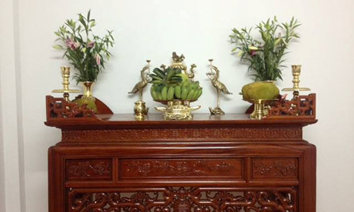 Cách trang trí bàn thờ đẹp ngày tết cho không gian Việt